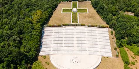 Polski Cmentarz Wojenny Na Monte Cassino