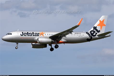 JA14JJ Jetstar Japan Airbus A320 232 WL Photo By OMGcat ID 1643145