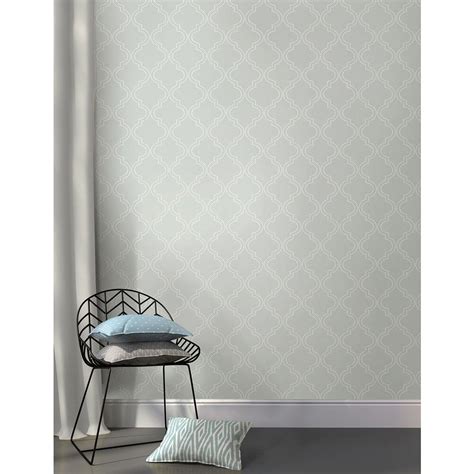 NuWallpaper 30 75 Sq Ft Grey Quatrefoil Peel And Stick Wallpaper