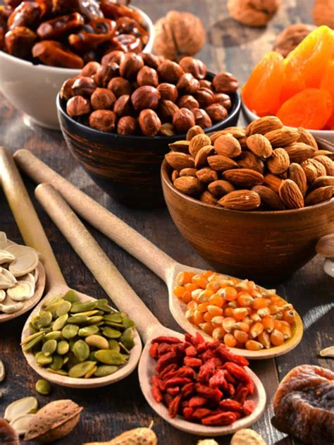 5 Dry Fruits Rich In Vitamin B12