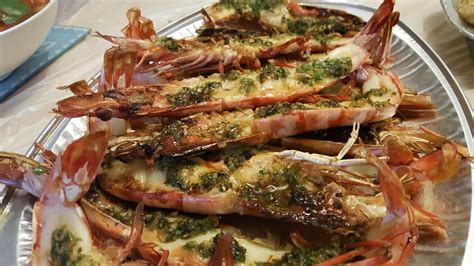 Grilled Tiger Prawns with Melted Garlic Butter Sauce [OC] [1600 x 900 ...