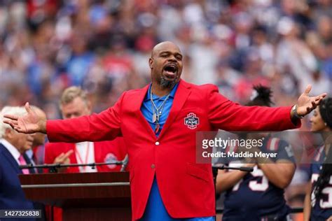 1 507 Vince Wilfork Photos And High Res Pictures Getty Images