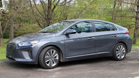 Hyundai Ioniq Hybrid Gas Mileage Review