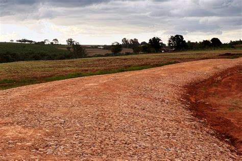 Goionews Obras Para Recupera O De Estradas Avan Am Nas Comunidades