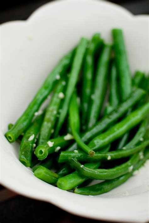 Blanched green beans