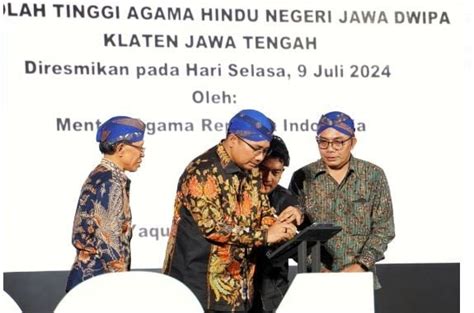 Menag Gus Yaqut Resmikan STAHN Jawa Dwipa Dan Luncurkan Kitab Suci