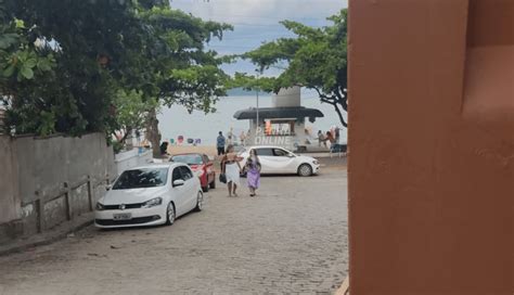 Fogo em mangueira de fritadeira causa incêndio em quiosque de Balneário