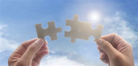 Connecting Jigsaw Puzzle. Business Solutions Success Stock Photo - Image of partnership, build ...