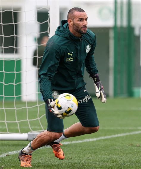 Weverton Se Empolga Apoio Da Torcida Do Palmeiras Tem Nos Ajudado