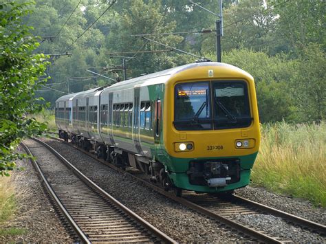 London Midland Class 323 Emu 323208 Arrives At University Flickr