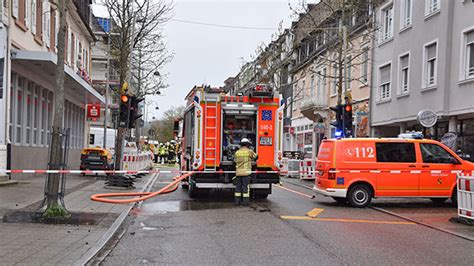 Feuerwehreinsatz in Baden Badener Rheinstraße beendet Rathaus