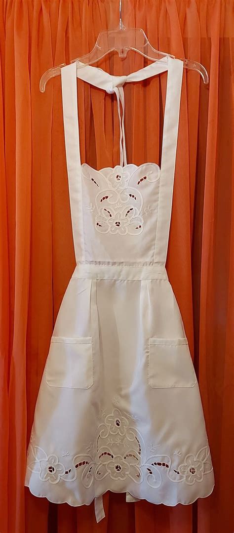 White Lace Apron Etsy Canada Lace Apron Dresses For Work Vintage