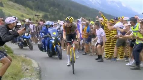 Tour De France Stage 11 Pogacar Is Human As Vingegaard Claims Yellow Jersey Thanks To Magical