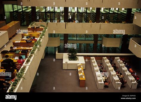 Tsinghua University Library Apr 2005 Stock Photo Alamy