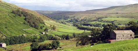 Muker And Swaledale Walk Beautiful Views Of Meadows 10adventures