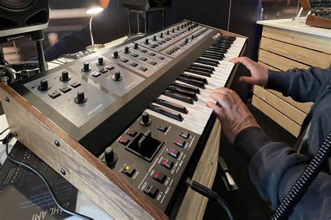 The Oberheim OB-X8 is a beast - here are more sounds from it, straight ...