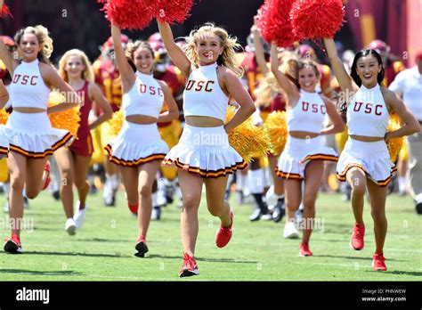 Usc Football Cheerleaders 2019