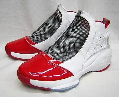 sportshoes: Basketball Shoes cool History