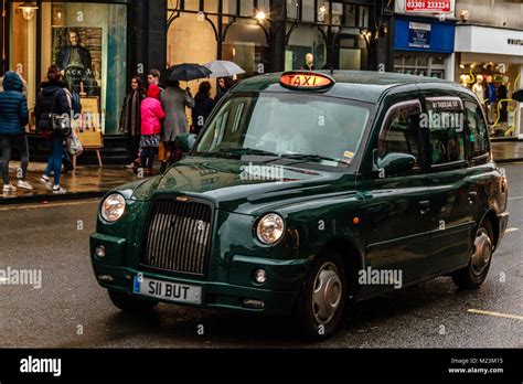 Hackney Carriage Hi Res Stock Photography And Images Alamy E27