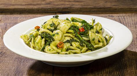 Orecchiette Con Le Cime Di Rapa Alla Pugliese Ricette Casa Pappagallo