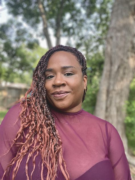 Lawndale ⁄ Artist Conversation for New Suns