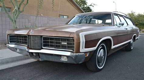 Ford Ltd Country Squire