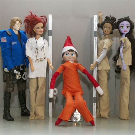 11 Classic And Modern Tv Show Scenes Starring Elf On The Shelf Huffpost