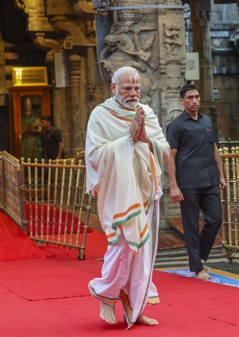 In Photos Pm Modi At Sri Venkateswara Swamy Temple