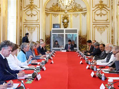 Pm Modi Holds Meetings With French Counterpart Discusses Ways To