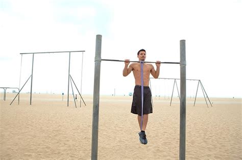 Pull Up Benefits – 4 Reasons They’re the Best Bodyweight Exercise You ...