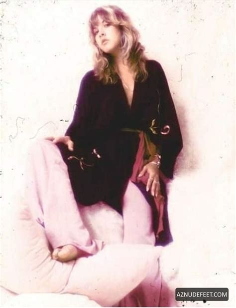 STEVIE NICKS Feet AZNudeFeet