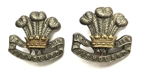 Pembroke Yeomanry Pair Of Silver And Gilt Officers Collar Badges