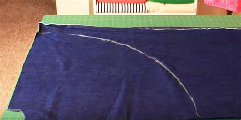 measures  draws  circle  fabric    easy item