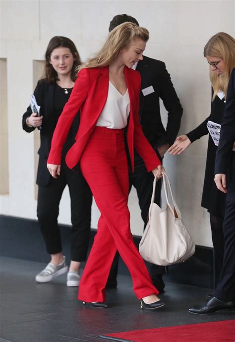 Oct 16 Women Of The Year Lunch 019 Captivating Natalie Dormer Natalie