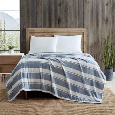 Eddie Bauer Stones Throw Stripe 1 Piece Gray Plush Microfiber Fullqueen Blanket Ushsee1182303