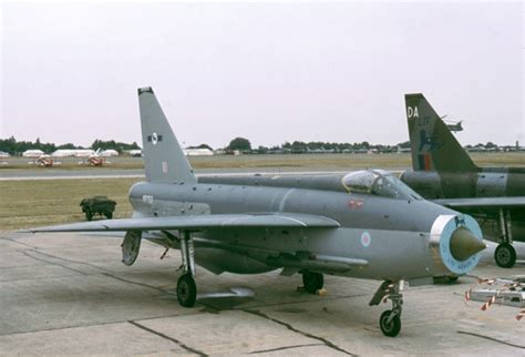 Aviation photographs of Registration: XP753 : ABPic