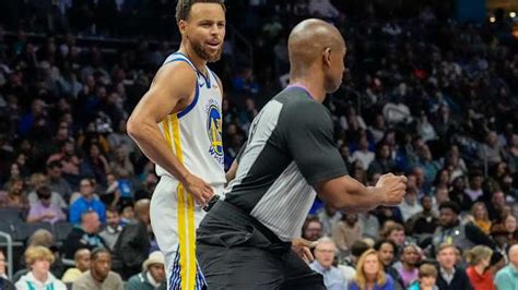 Steph Curry Reveals Whats Wrong With The Warriors Inside The Warriors