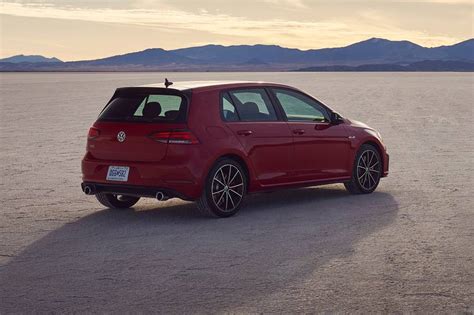 2021 Volkswagen Golf Gti Review And Ratings Edmunds