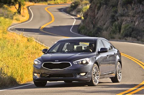 2015 Kia Cadenza Adds Even More Equipment Style