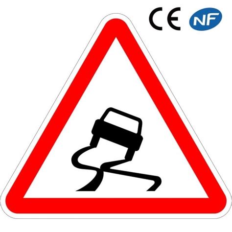 Panneau de signalisation chaussée glissante