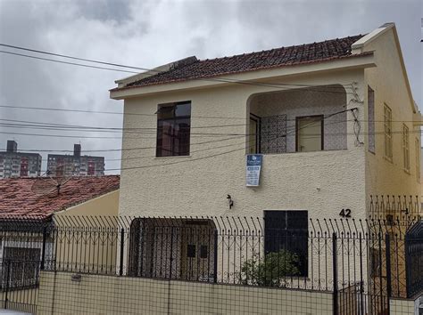 Casa Na Rua Doutor Otaviano Pimenta Matatu Em Salvador Por R