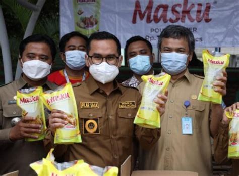 Pemkot Tangsel Gelar Operasi Pasar Pouch Minyak Goreng Habis