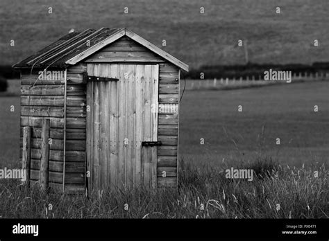 Hut Structure Black And White Stock Photos And Images Alamy