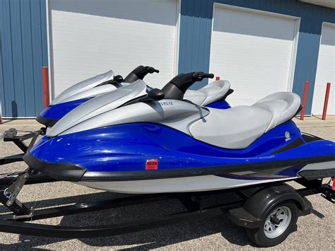 Pair Of 2004 Yamaha Fx160s Waverunners W Pictured 2 Up Trailer — Sun Sport Marine The New Boat