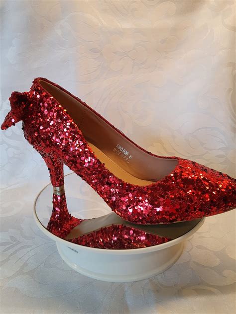 Dorothy Shoes Red Glitter Wizard Of Oz Customised Shoes Etsy Uk