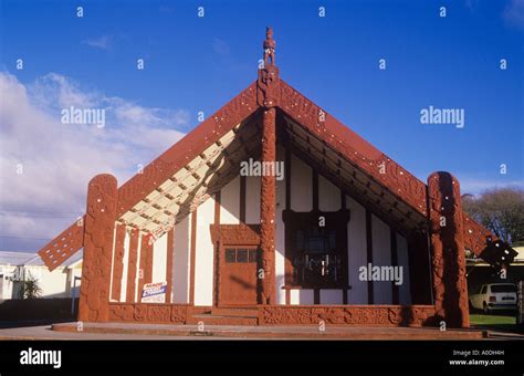 Maori Whare Meeting House Hi Res Stock Photography And Images Alamy