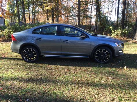 Volvo’s S60 Cross Country T5 Awd Offers Off Road Luxury Wtop News