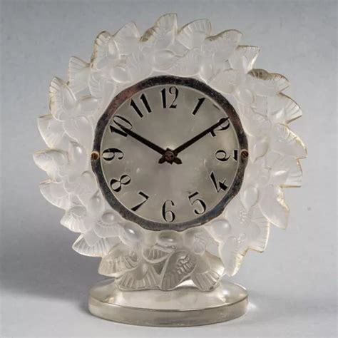 Pendule Roitelets Verre Rene Lalique R Lalique Clock Omega Movement