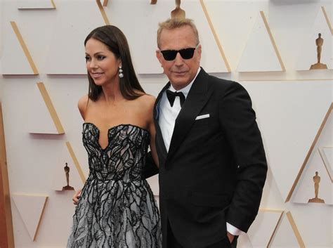 Kevin Costner S Wife Christine Seen At Lawyer S Office Amid Divorce