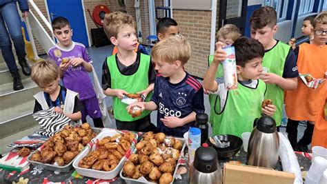 S V Juliana Oliebollentoernooi Voor De Jeugd Wederom Groot Succes